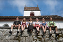 Dirndl und Lederhosen